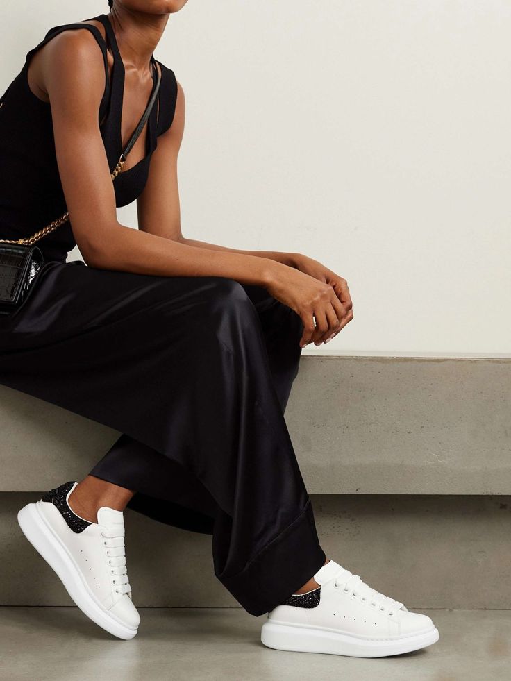 WOMEN COLLECTION
