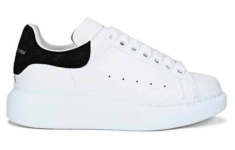 (WMNS) Alexander McQueen Oversized Sneaker 'White Black Suede' 650788WHZ4K9061 #