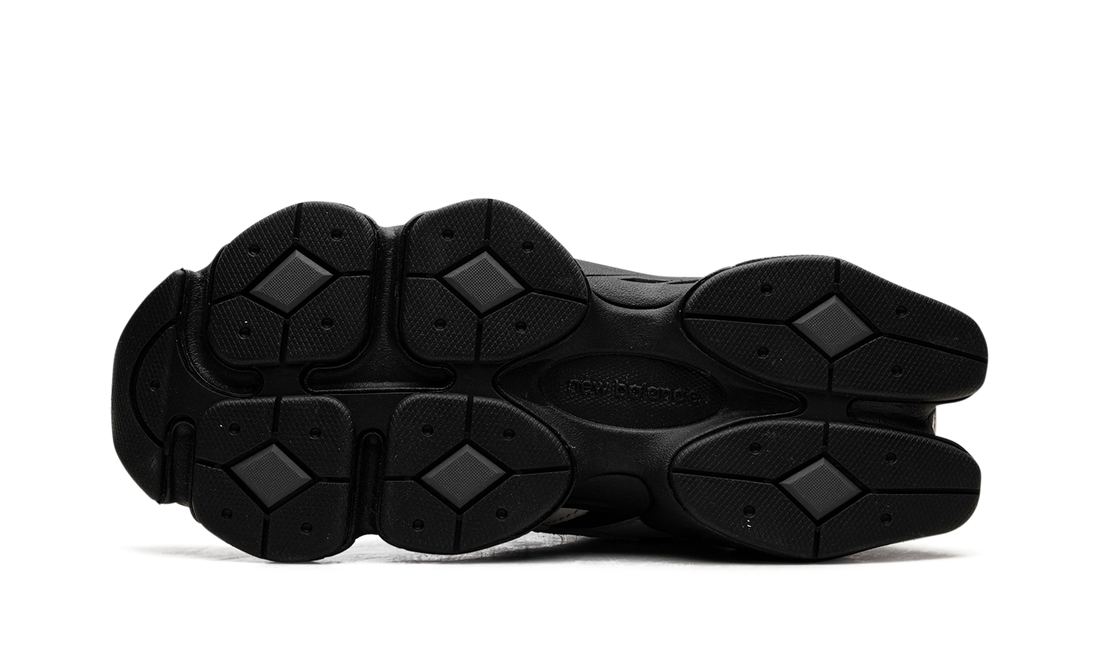 9060 "Off White Black" U9060ZBS