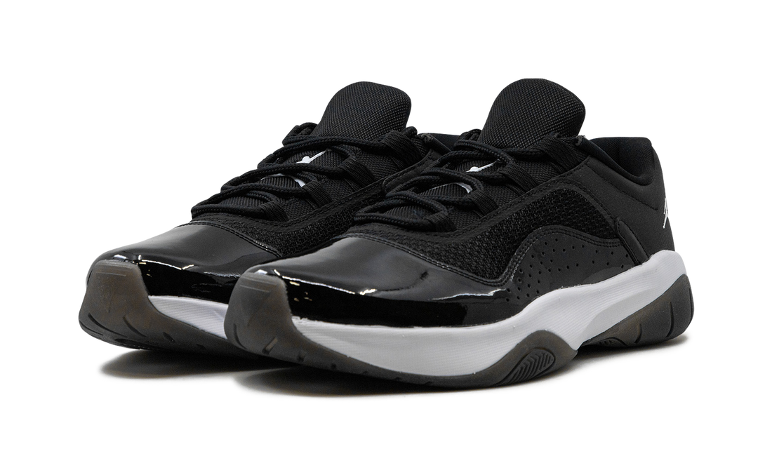 Air Jordan 11 CMFT Low "Black/White" FN6787 010