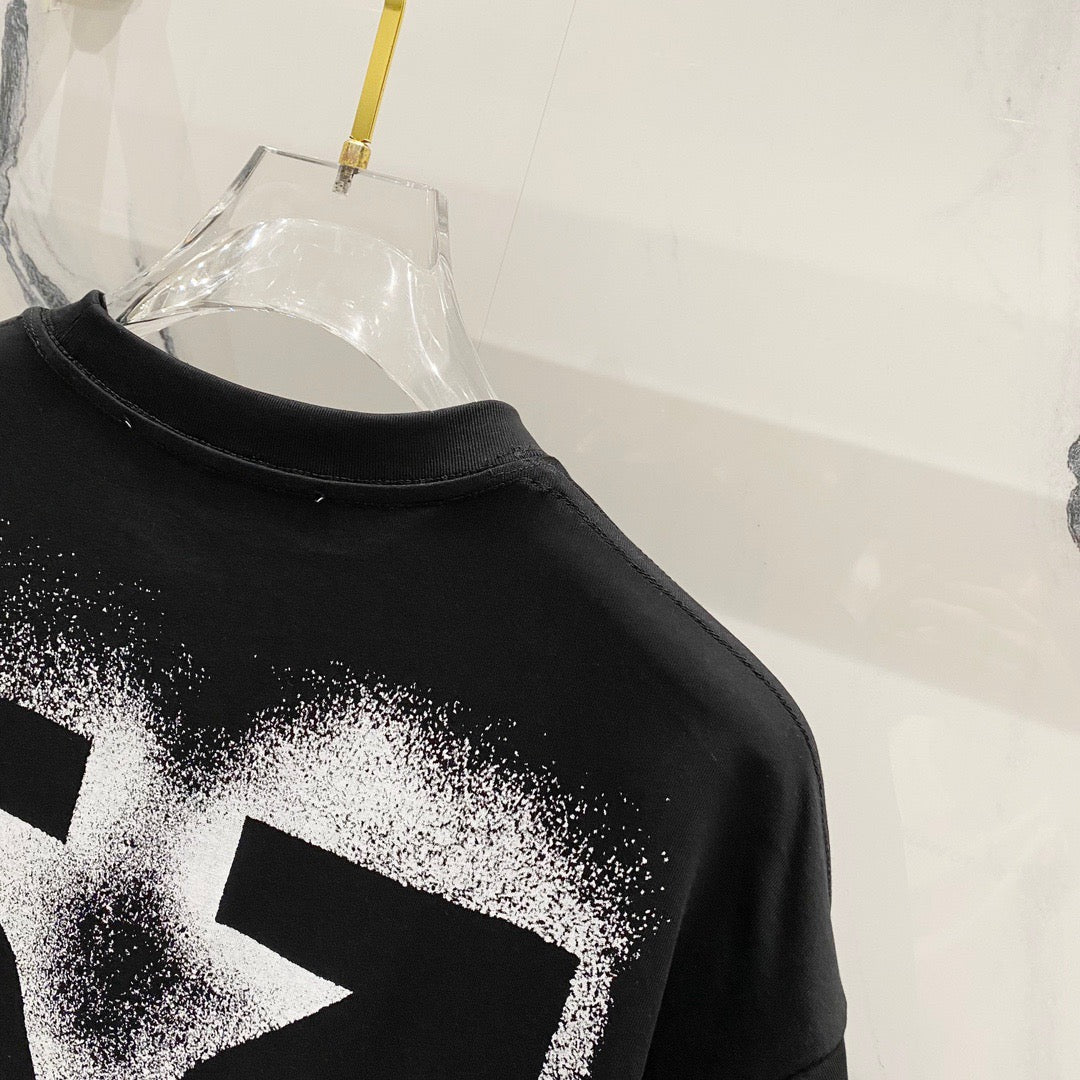 OFF-WHITE
Paint Arrow Slim Short Sleeve T-Shirt