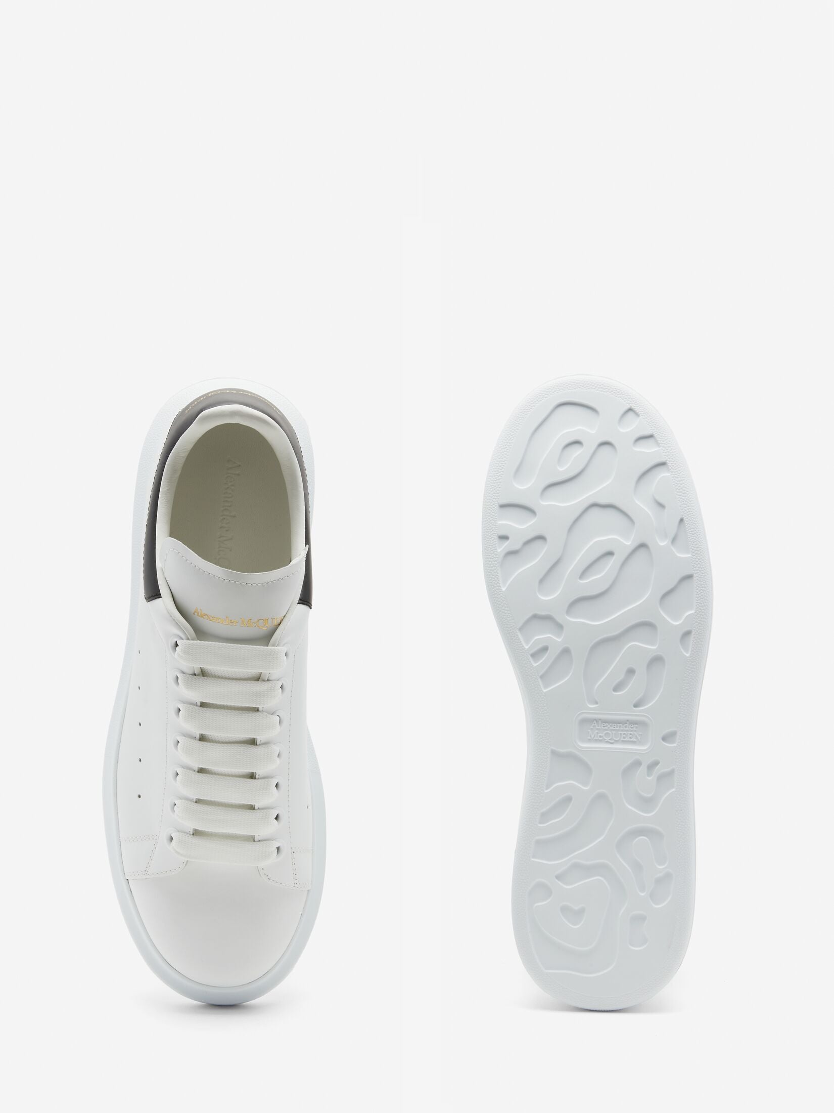 Men's Oversized Sneaker in White/black - SpinServe
