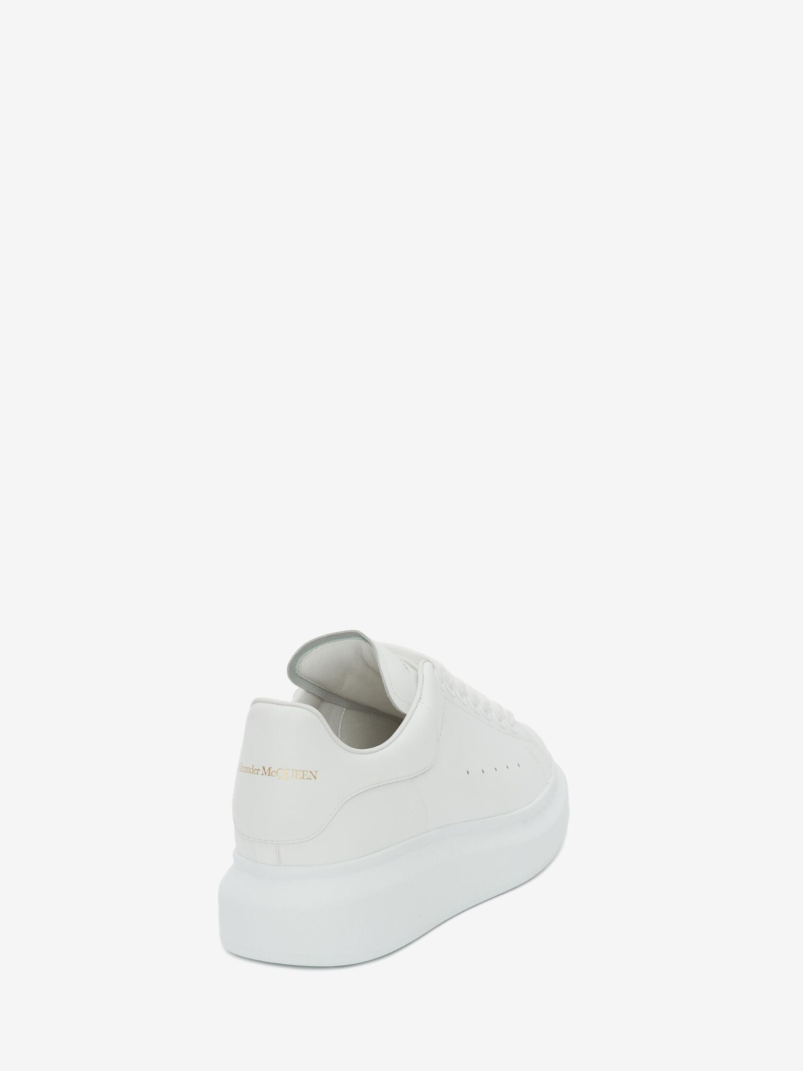 Women's Oversized Sneaker in White/black - SpinServe