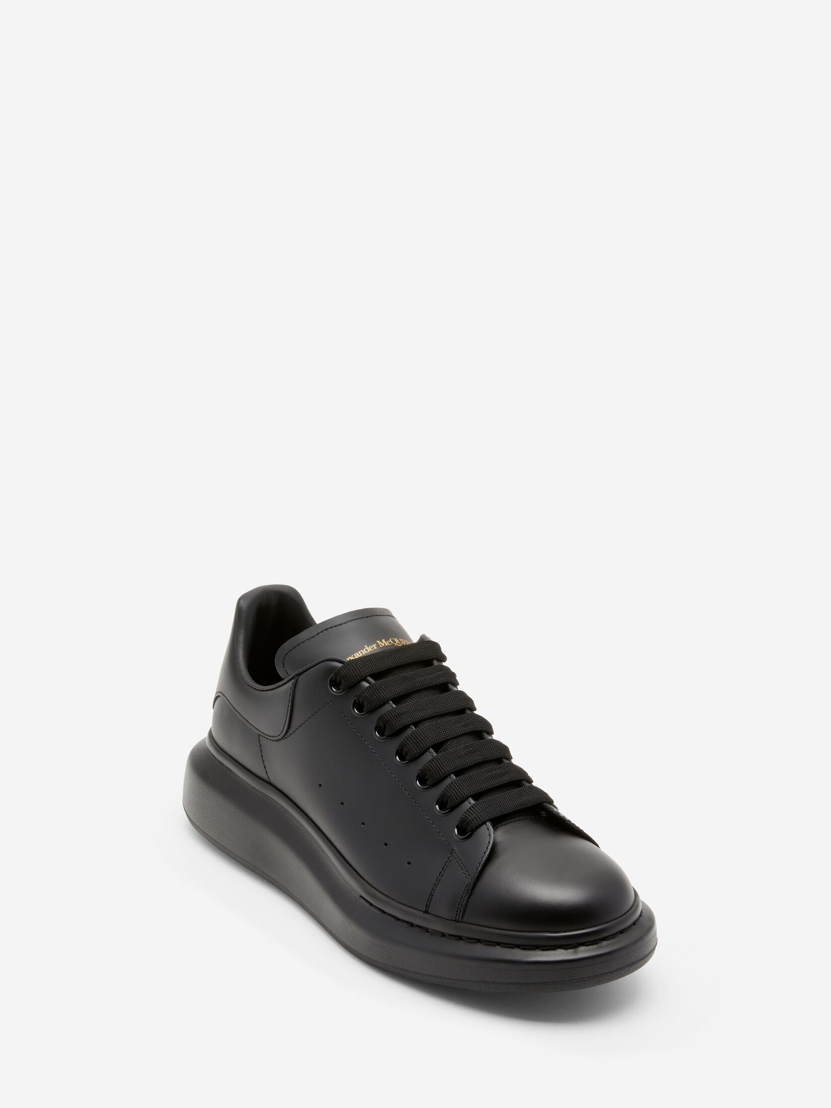 Men's Oversized Sneaker in Black - SpinServe