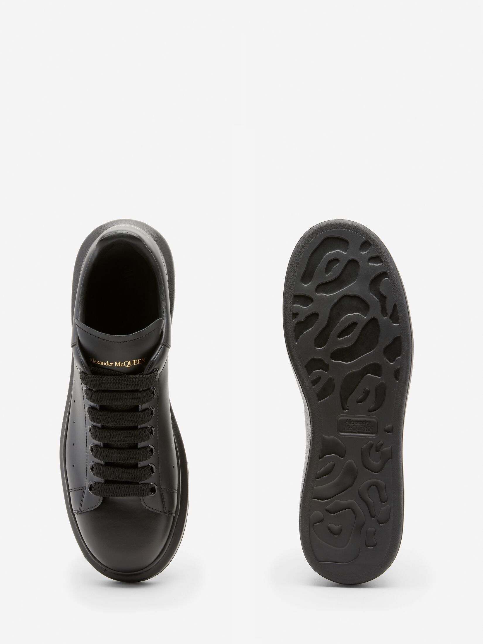 Men's Oversized Sneaker in Black - SpinServe