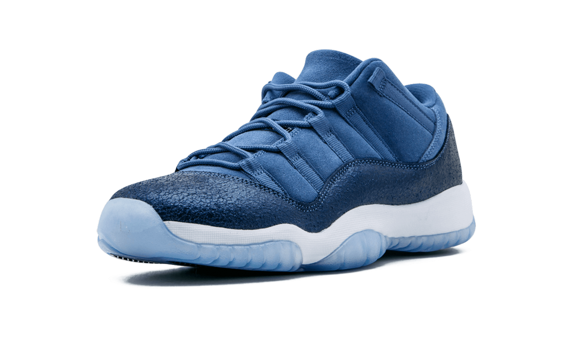 Air Jordan 11 Retro Low GS "Blue Moon" 580521 408