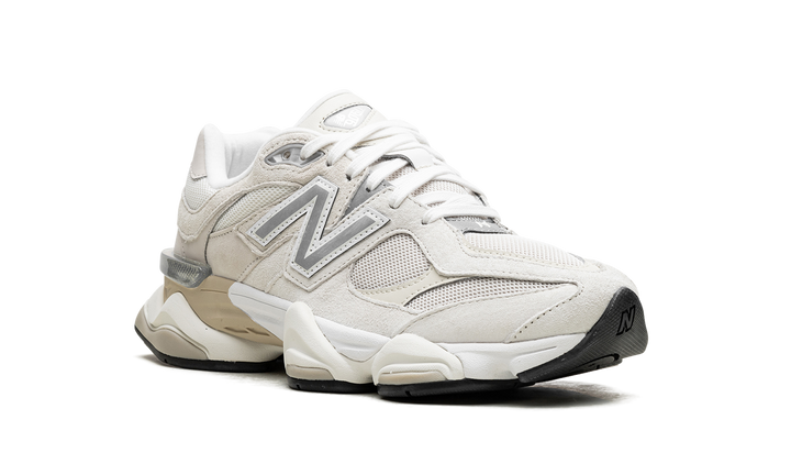 9060 "Sea Salt / Moonbeam" U9060WHT