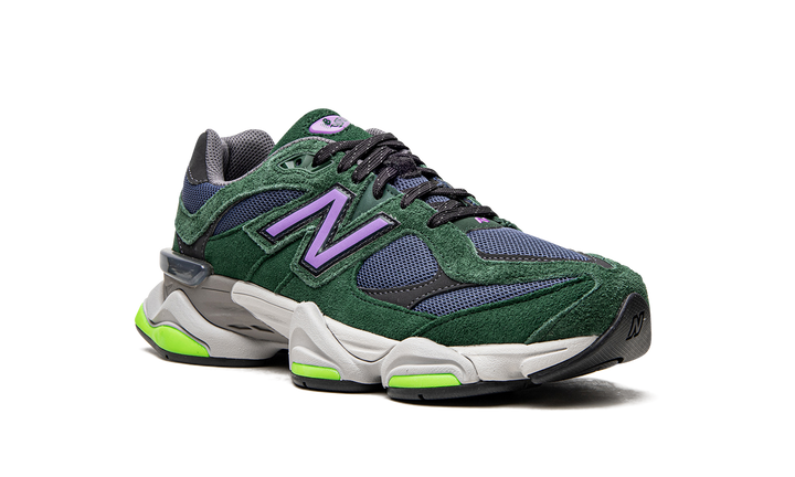 9060 "Nightwatch Green" U9060GRE